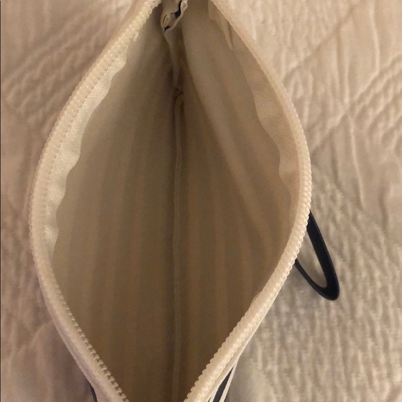 Navy & White Stripped Wristlet - Picture 3 of 6